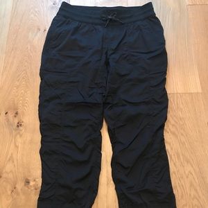 The North Face APHRODITE crop